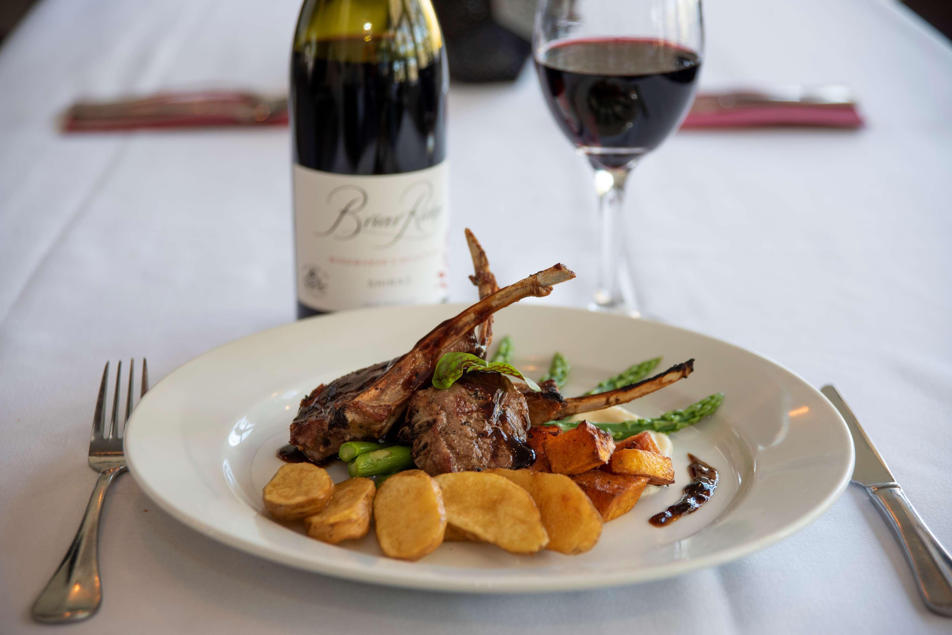Lincoln Downs Resort Batemans Bay Restaurant photo